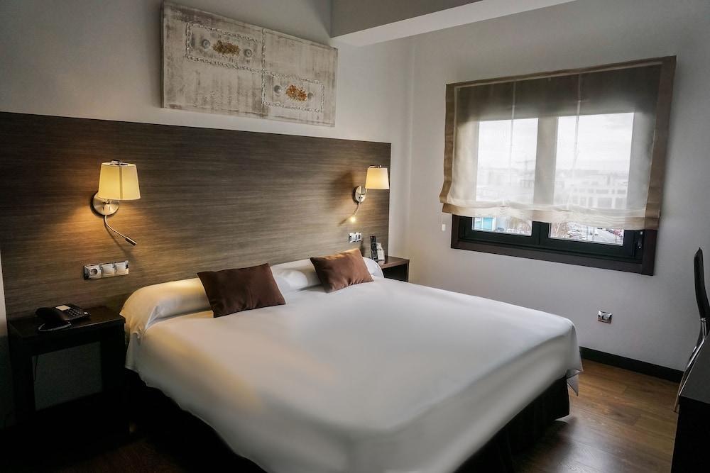 Suites A Coruna Bagian luar foto