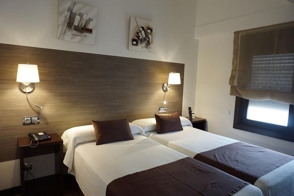 Suites A Coruna Bagian luar foto